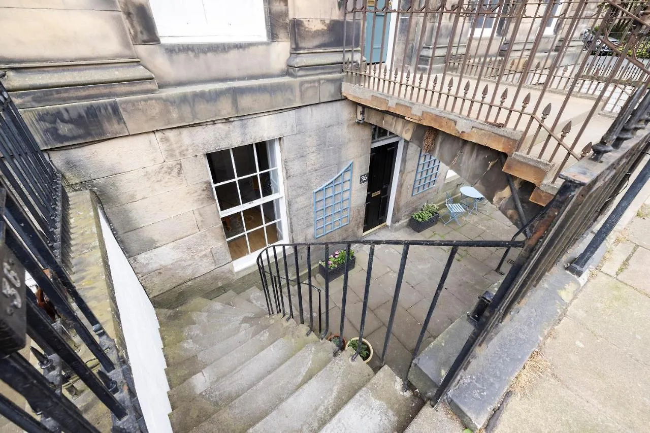 Joivy Chic Apartment Near Stockbridge Market Edinburg 0*,